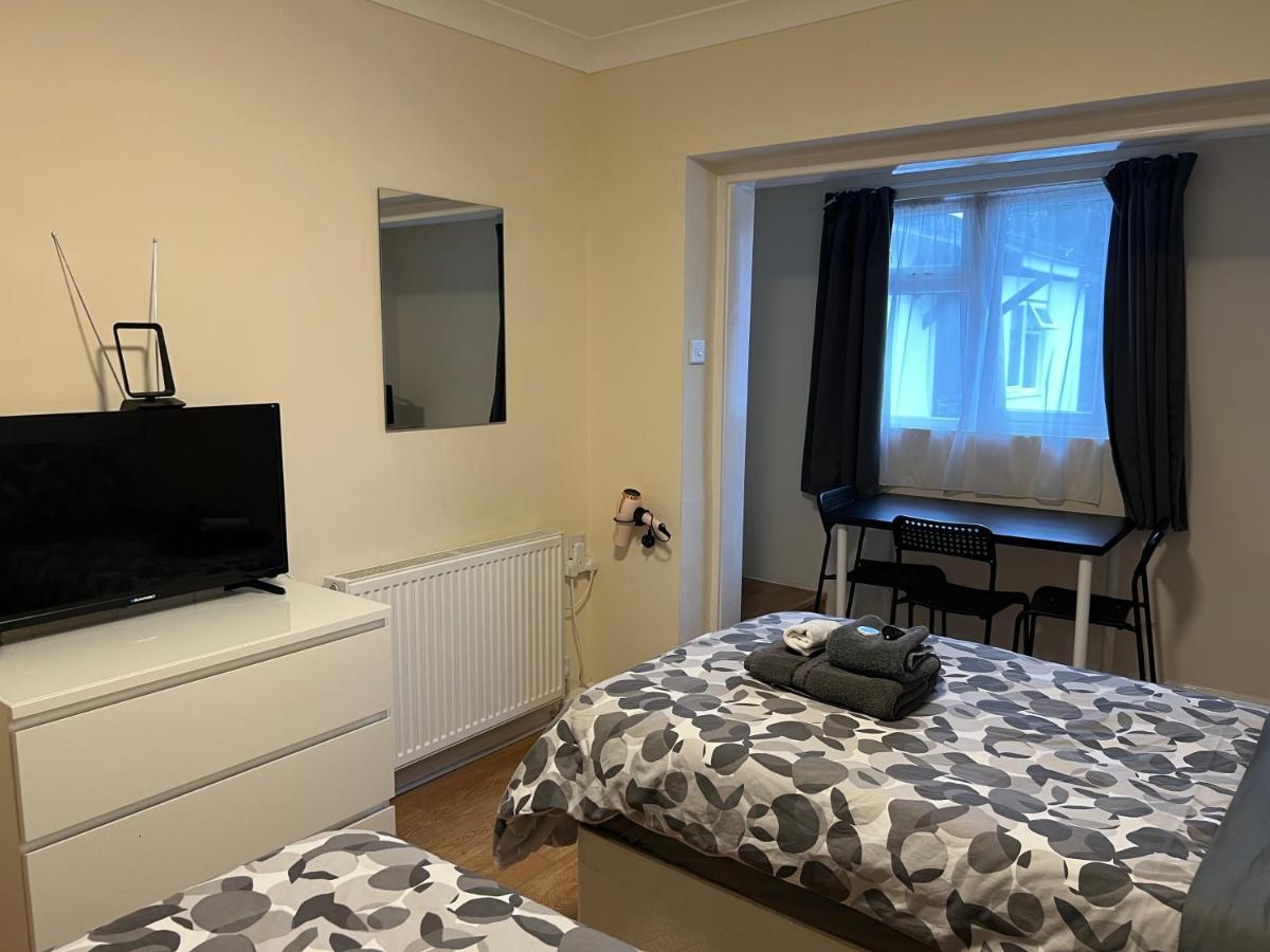 Kensal Lodge 2 Guest House Londra Dış mekan fotoğraf
