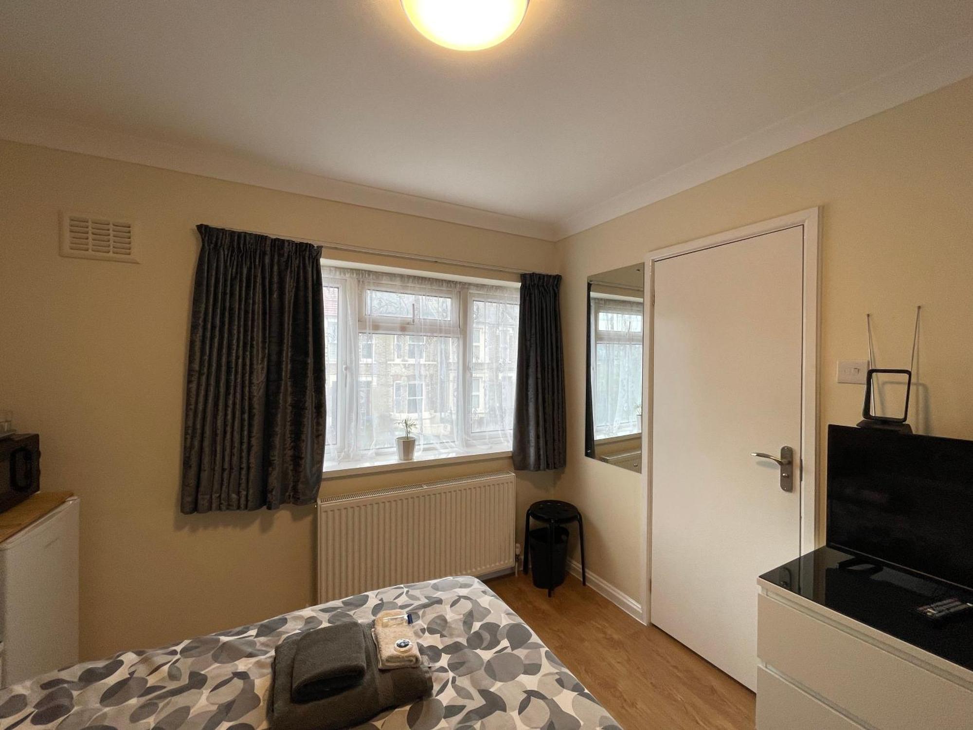 Kensal Lodge 2 Guest House Londra Dış mekan fotoğraf